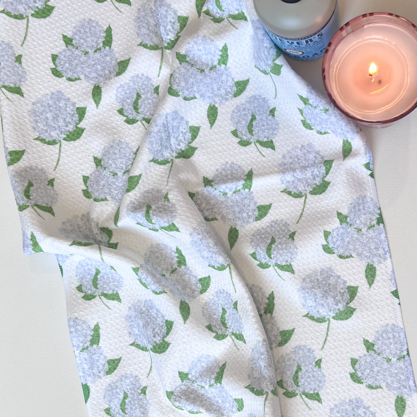 Premium waffle weave hand towel - Absorbent, quick-drying, and versatile for bath, kitchen, and sports use