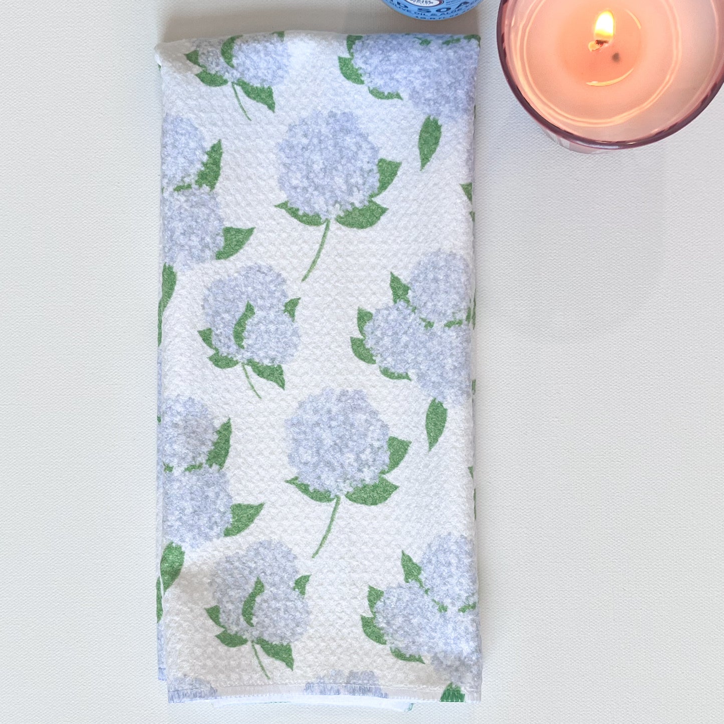 Premium waffle weave hand towel - Absorbent, quick-drying, and versatile for bath, kitchen, and sports use